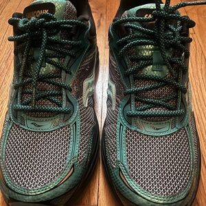 Saucony Progrid Omni 9 Men's Teal and Black Athletic Shoes